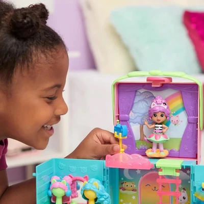 Gambar Gabby's Dollhouse Playset Gabby Rainbow Closet - Mix