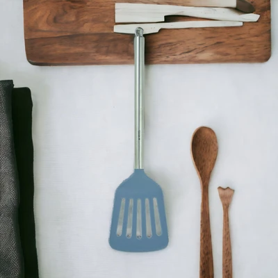 Gambar Kris Spatula Turner Slotted Nylon Gagang Stainless Steel - Abu-Abu