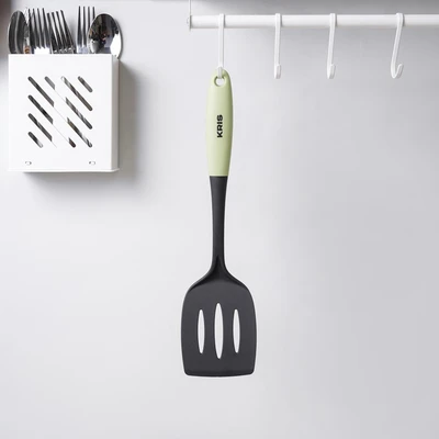 Gambar Kris Spatula Turner Slotted Solid Nylon Tpr - Hijau