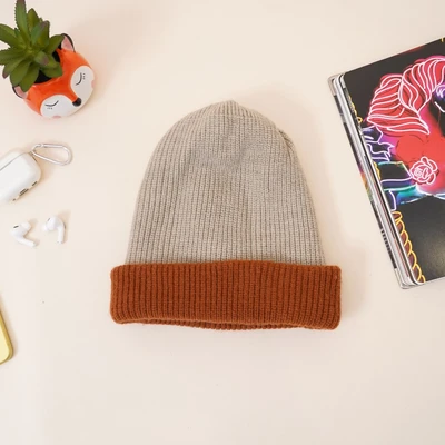 Gambar Ataru Topi Beanie Reversible - Abu-Abu/Cokelat
