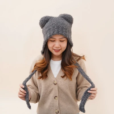 Gambar Ataru Topi Beanie Knit Bear Dengan Strap - Abu-Abu