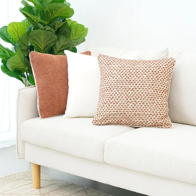 Gambar Informa Joanna Sarung Bantal Sofa Polyester Chenille V2 45x45 cm - Merah