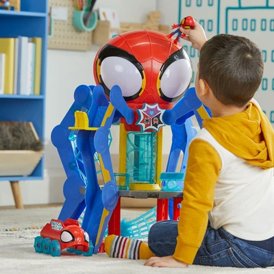 Gambar Spidey Amazing Friends Playset Web Spinners Web Quarters F6723