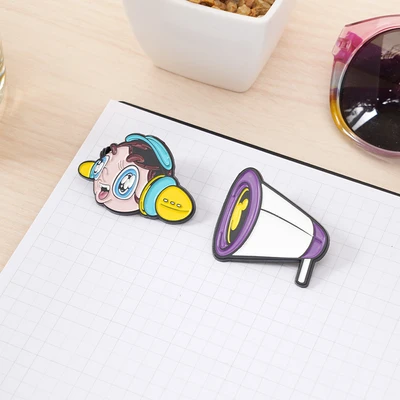 Gambar Ataru Pin Enamel Mulay Ollie Set 2 pcs