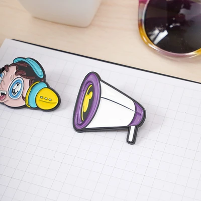 Gambar Ataru Pin Enamel Mulay Ollie Set 2 pcs