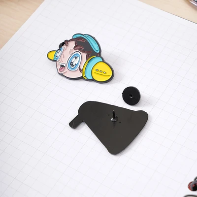 Gambar Ataru Pin Enamel Mulay Ollie Set 2 pcs