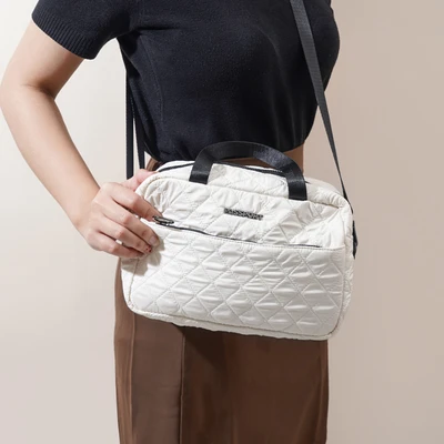 Gambar Passport Suzy Tas Selempang - Putih