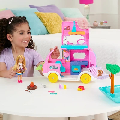 Gambar Barbie Playset Chelsea 2 In 1 Camper Hnh90