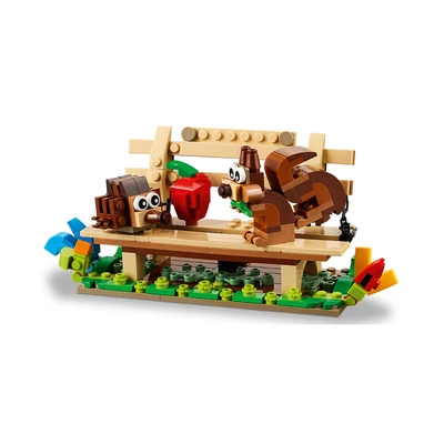 Gambar LEGO Creator Birdhouse 31143