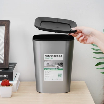 Gambar Ezy Storage Tempat Sampah Tutup Swing Plastik 5 Liter - Silver