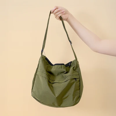 Gambar Ataru Ukuran M Tas Selempang Nylon Random