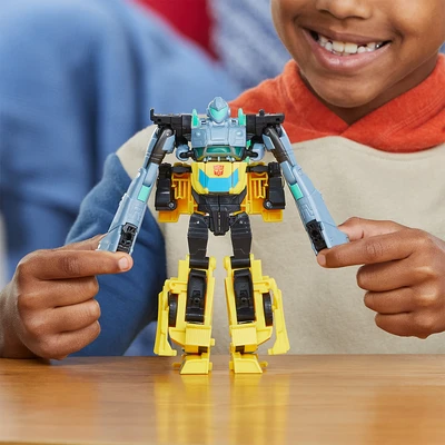Gambar Transformers Earth Spark Cyber Combiner Bumblebee & Mo Malto