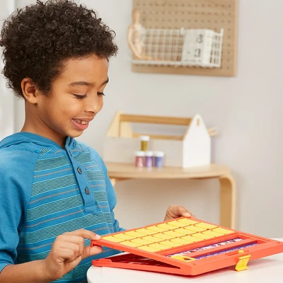 Gambar Hasbro Gaming Guess Who F6105