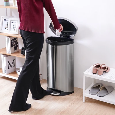 Gambar Krisbow Tempat Sampah Pedal Stainless Steel 30 Liter - Silver Matt