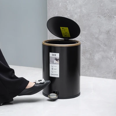 Gambar Eko Cosmo Tempat Sampah Pedal Besi 6 Liter - Hitam/Gold