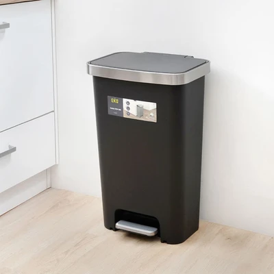 Gambar Eko Hana Tempat Sampah Pedal Plastik Slim 45 Liter - Hitam