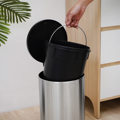 Gambar Krisbow Tempat Sampah Pedal Stainless Steel 12 Liter - Silver Matt