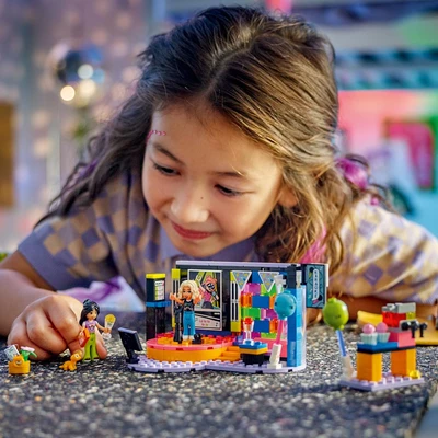 Gambar LEGO Friends Karaoke Music Party Set 196 Pcs 42610 - Mix