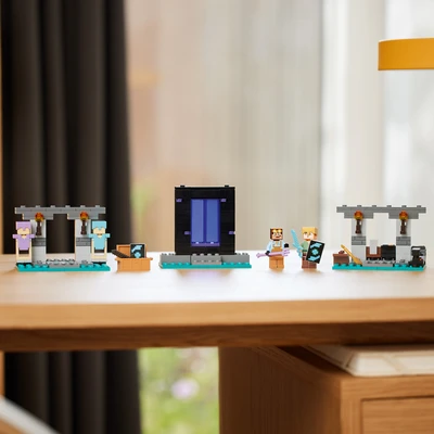 Gambar LEGO Minecraft The Armory 21252