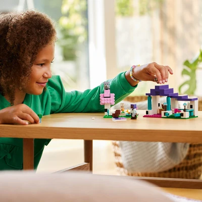 Gambar LEGO Minecraft The Animal Sanctuary Set 206 Pcs 21253 - Mix