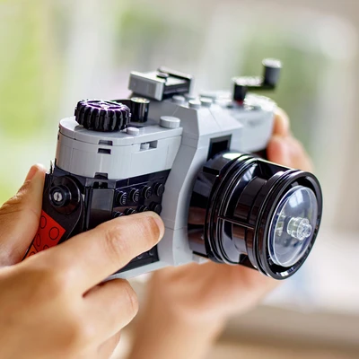 Gambar LEGO Creator Retro Camera 31147