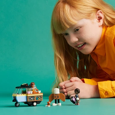 Gambar LEGO Friends Mobile Bakery Food Cart 42606