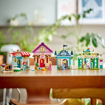 Gambar LEGO Disney Princess Market Adventure 43246