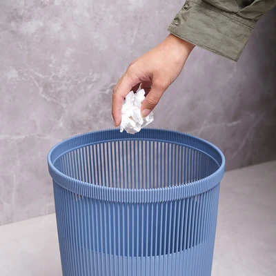 Gambar Stora Tempat Sampah Plastik Hollow Stripe 12 Liter - Biru