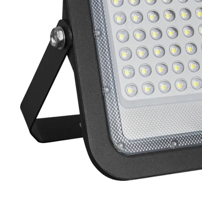 Gambar Krisbow Lampu Sorot LED Solar Horizontal 25 Watt 2700 Lumen - Hitam
