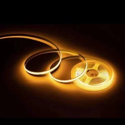 Gambar Krisbow Lampu LED Strip Dotless Warm White 5 Meter 40 Watt IP20