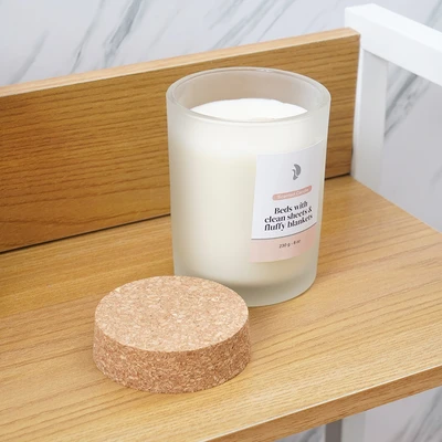 Gambar Breathe Green & Orange Bed With Clean Sheets Lilin Aromaterapi 230 gr
