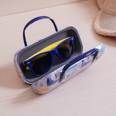 Gambar Ataru Kacamata Anak Dengan Case Dino
