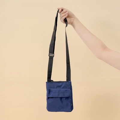 Gambar Ataru Tas Selempang Nylon Dengan Ritsleting - Biru