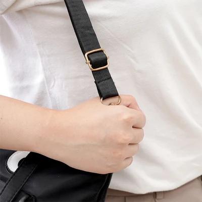 Gambar Ataru Tas Selempang Nylon Eyes - Hitam