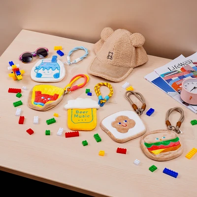 Gambar Ataru Gantungan Kunci Strap Pouch Food Random
