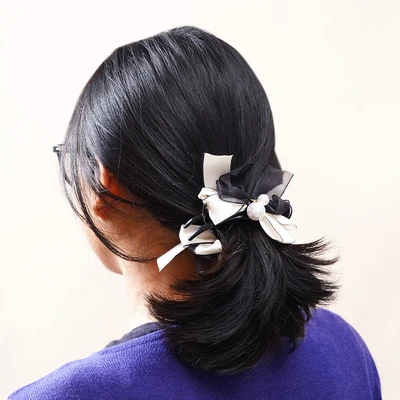 Gambar Ataru Jepit Rambut Pearl Ribbon - Krem/Hitam