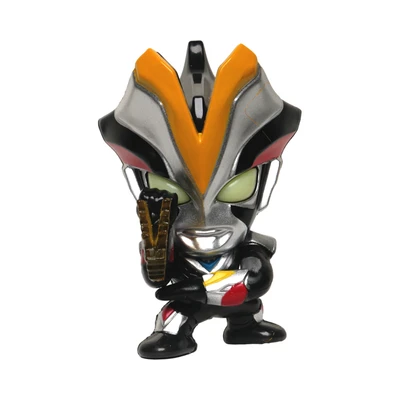 Gambar Ultraman Minifigure Ultra Glowing Surprise Box Random