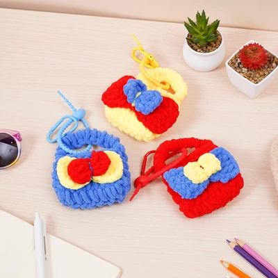 Gambar Ataru Gantungan Kunci Knitted Bow Series Random