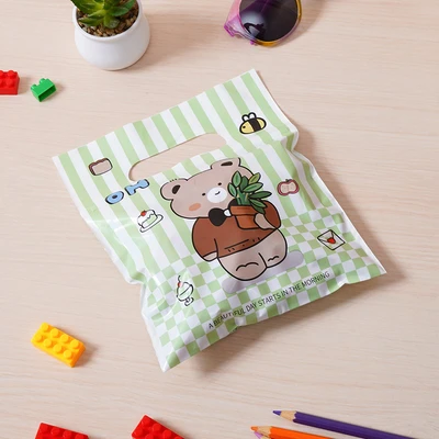 Gambar Ataru Kantong Kado Plastik Dengan Handle 16.5x20 cm Set 8 pcs - Hijau