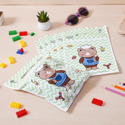 Gambar Ataru Kantong Kado Plastik Dengan Handle 18x27 cm Set 6 pcs