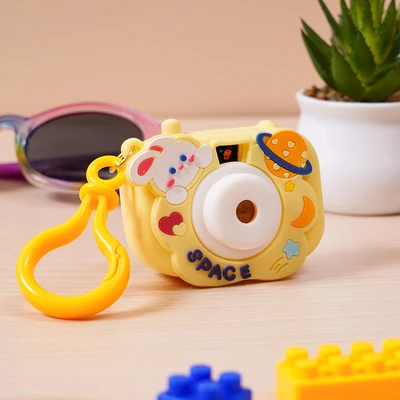 Gambar Ataru Gantungan Kunci Camera Bunny Random