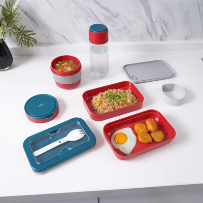 Gambar Kris Baggie Set Kotak Makan Dengan Botol Minum - Merah