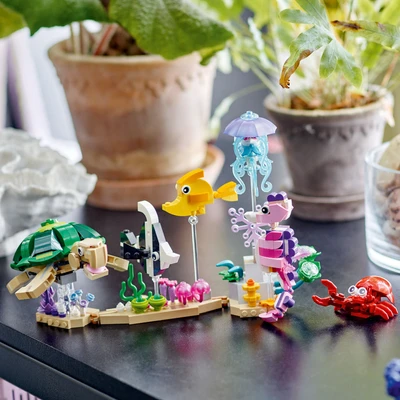 Gambar LEGO Creator 3 In 1 Sea Animals 31158