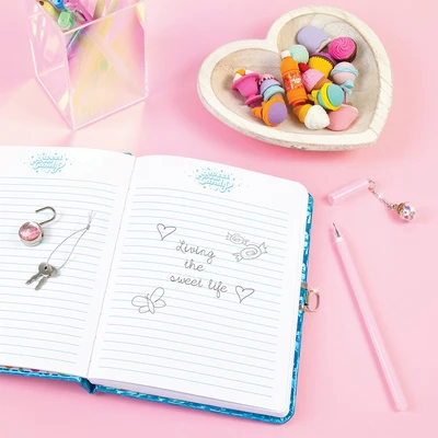 Gambar Make It Real Set Bubble Gum Glitter Lock Journal & Pulpen
