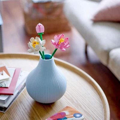 Gambar LEGO Icons Lotus Flowers 40647