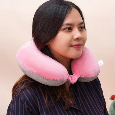 Gambar Passport 30x30 cm Bantal Leher Travel - Pink Sakura Bloom/Abu-Abu
