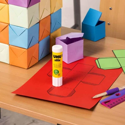 Gambar Uhu 21 Gr Lem Stick 165p