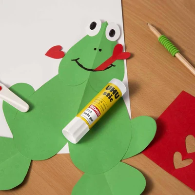 Gambar Uhu 21 Gr Lem Stick 165p