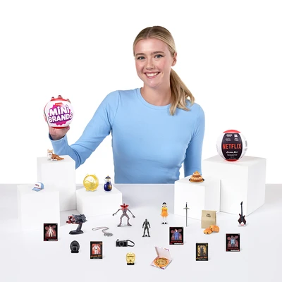 Gambar Zuru Playset Mini Brands Netflix S1 Pdq 77563gq1 Random