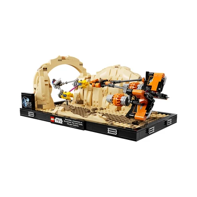 Gambar LEGO Star Wars Mos Espa Podrace Diorama 75380